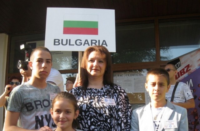 Ученици от П. Тръмбеш са сред финалистите на международен математически турнир