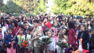 Започна подаването на молби за отпускане на помощи за първокласниците
