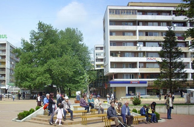 Избират Мини мис и Мини мистър в Добрич