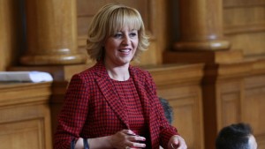 Женски отпор срещу пенсионната реформа на Калфин