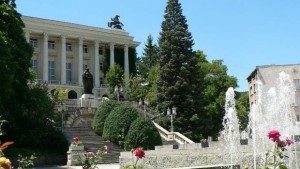 Подкрепа за независим живот на възрастни и лица с увреждания