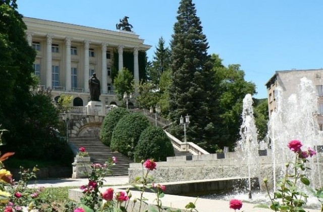 „Подкрепа за независим живот на възрастни и лица с увреждания“