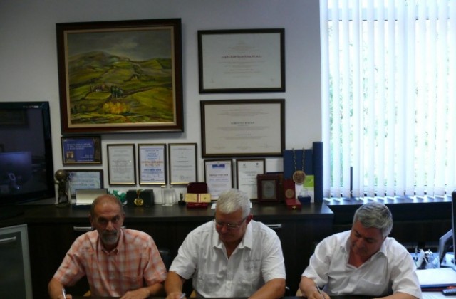 РУ, Медицинският университет в София и МБАЛ в Русе подписаха меморандум за сътрудничество