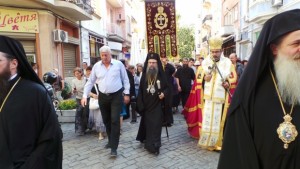 Митрополит Николай отслужи молебен за закрила от катастрофи