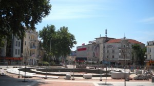 Пускат новия фонтан на Независимост до дни ВИДЕО