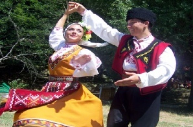 Аксаково отбелязва празника на Св. Марина с фолклорен фестивал