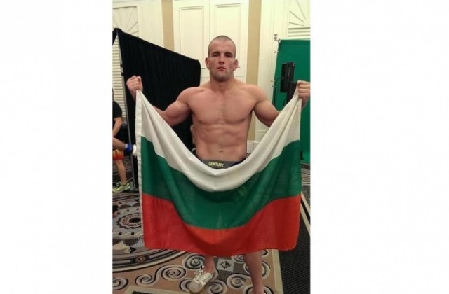 Третокурсник в НВУ “В. Левски” стана световен вицешампион по ММА