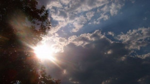 Слънчево и горещо