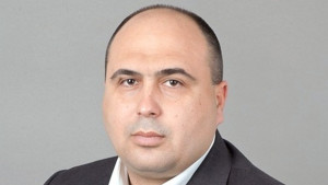 Депутат помогна на самотна майка в Плевен