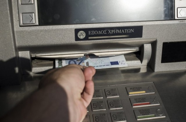 Гръцките банки отварят в понеделник