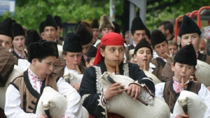 Стотици хиляди се очаква да посетят събора в Рожен