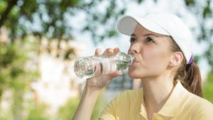 Раздават вода в София заради жегите