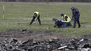 Година след катастрофата с МН17 в Украйна въпроси без отговор