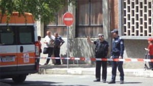 Задържан за въоръжения банков обир в Айтос вторият се издирва