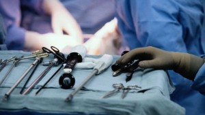 Медици за пръв път имплантираха на дете череп отпечатан на