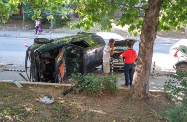 Пиян младеж се обърна след гонка до стадион Дунав (СНИМКИ)