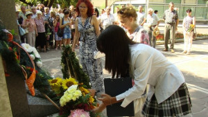 Монтана почете Апостола