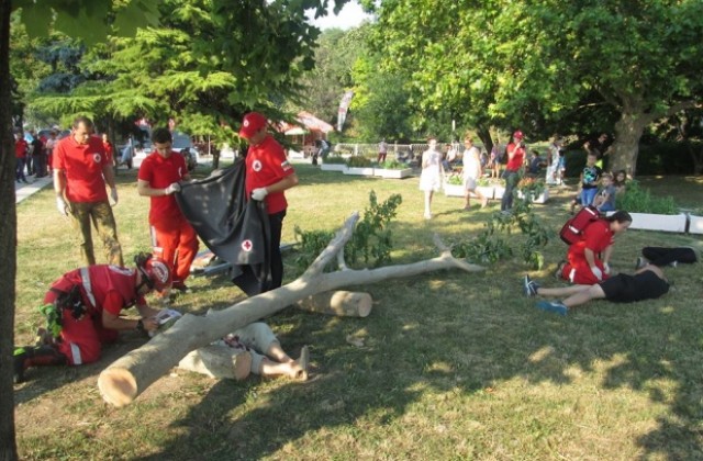 Открито учение на БЧК се проведе на кея