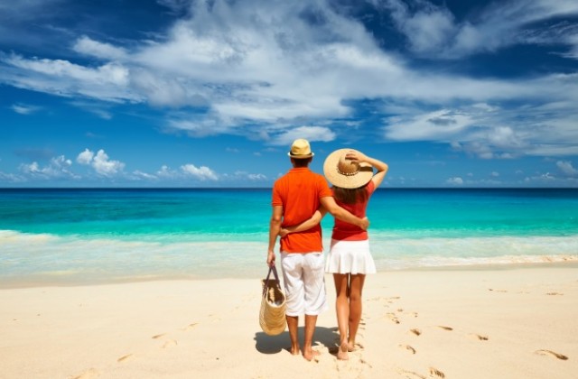 Над половината ни заплата отива за лятната почивка