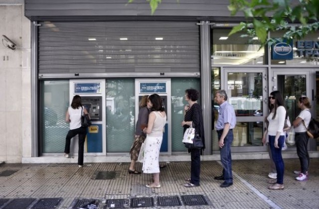 Гръцките банки отварят в понеделник