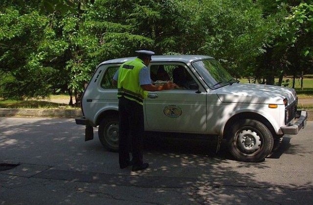 Шофьорите в Благоевградско рекордьори в скоростта