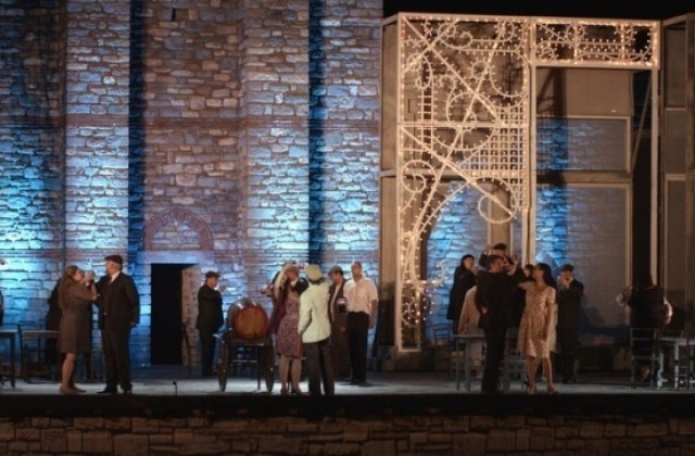 Шоуто „Звук и светлина“ след всеки оперен спектакъл от „Сцена на вековете“