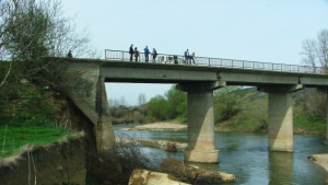 Стартира ремонтът на моста в Горски долен Тръмбеш