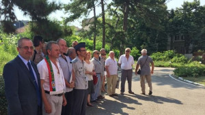 Областният управител откри Лято във Военния клуб