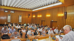 Одобриха единия кредит по ФЛАГ с пълно единодушие втория с