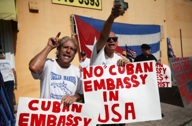 Куба иска край на американското ембарго и връщане на Гуантанамо