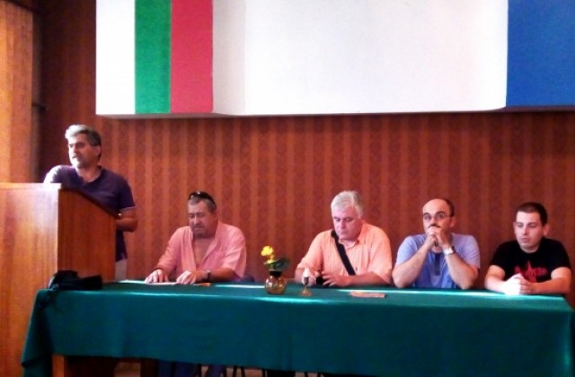 Стефан Харизанов е кандидат- кметът на Патриотичния фронт за Килифарево