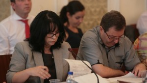 Петкова се надява НЕК да се разплати с американските ТЕЦове