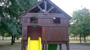 Къщичката на Баба Яга пак нова
