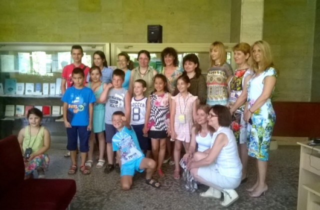 233 деца и младежи се включиха в проекта на библиотеката „Забавна финансова грамотност“