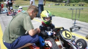 Подиум за Дейвид Митов и неволи за Христо Пенов