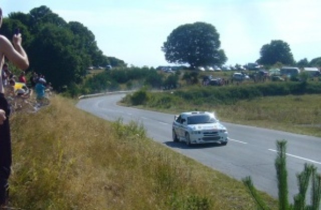 Четирима кюстендилски пилоти ще участват в Планинско Осогово