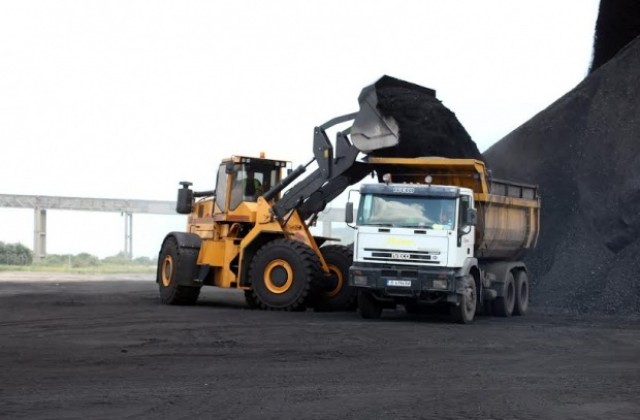 Нов челен товарач докараха на Пристанище Варна