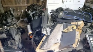 Врачанин държал депо за разфасоване на крадени коли