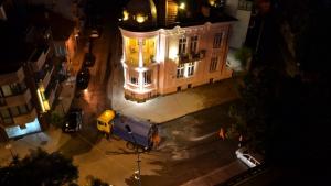 Два месеца мият улиците на Сливен