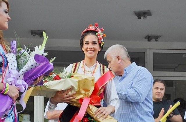 Сръбкиня на 15 години е тазгодишната Кралица на киселото мляко (СНИМКИ)