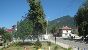 Забраниха ползването на питейна вода за поливане в Сапарева баня