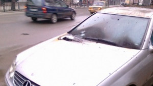 Къща и Мерцедес горяха в Дупница