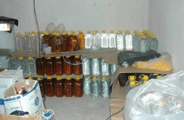 Нелегален цех за фалшив алкохол в Слънчев бряг