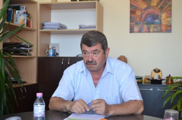 Без нарушение в сделката за ОУ Димитър Андреев в Казанлък