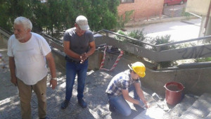 Социалистите редиха плочки на стълбището към автогара Юг