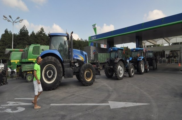 Зърнопроизводители протестираха край Хасково
