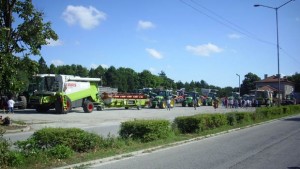 Земеделците в Добричко протестираха срещу нивомерите
