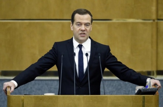 Медведев: Южен поток стана жертва на бюрокрацията в Брюксел