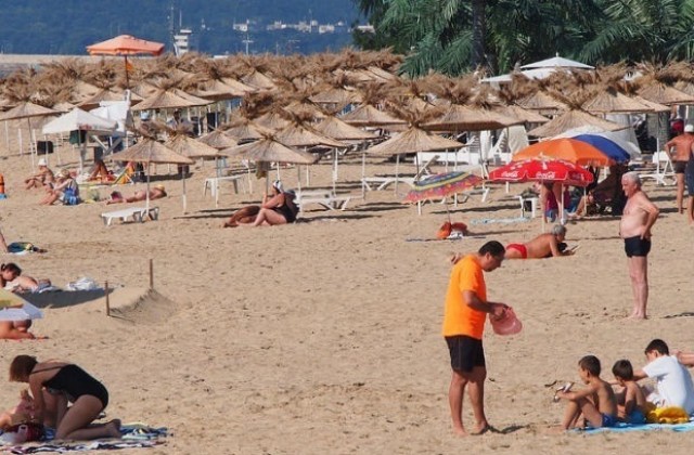 Слънчево и горещо