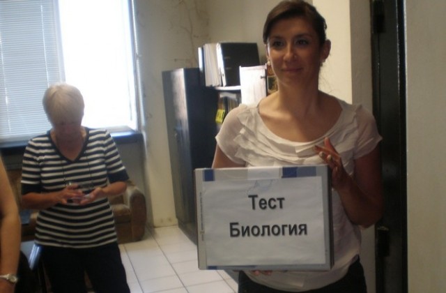 204 кандидати се явиха на теста по биология в МУ-Плевен